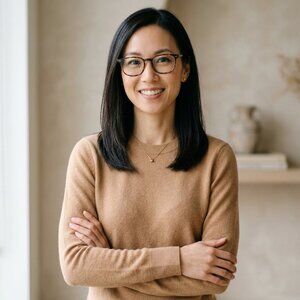 Meet your Posher, Lara